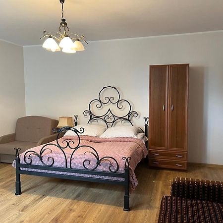 ドロヒチン Pod Katedra Bed & Breakfast エクステリア 写真