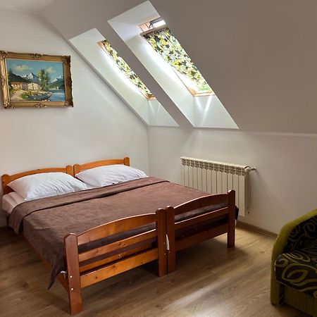 ドロヒチン Pod Katedra Bed & Breakfast エクステリア 写真
