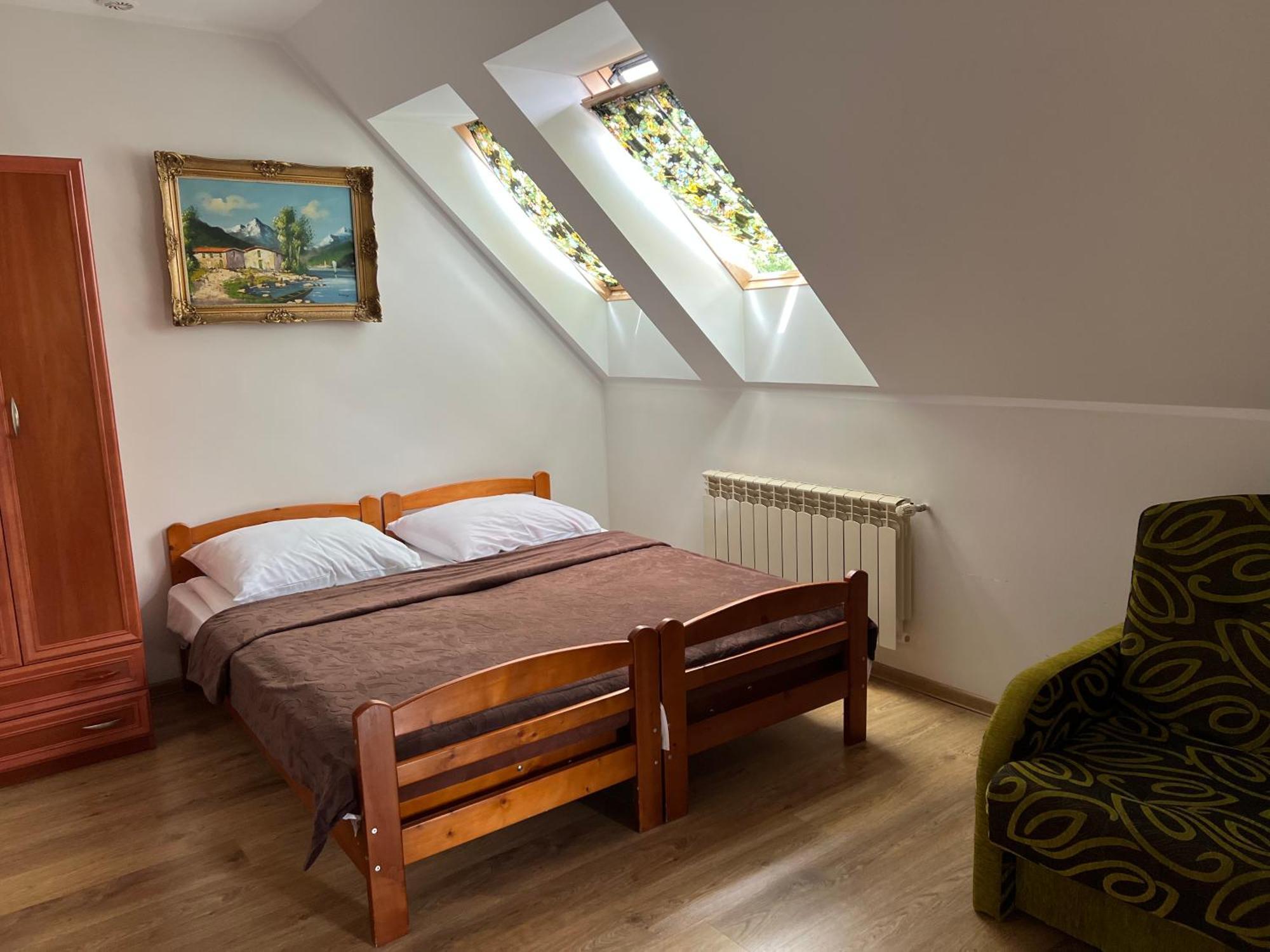 ドロヒチン Pod Katedra Bed & Breakfast エクステリア 写真