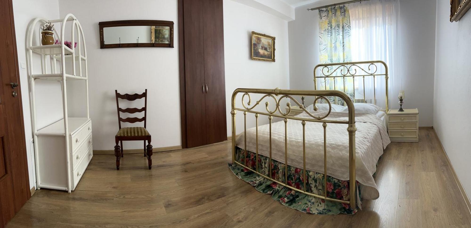 ドロヒチン Pod Katedra Bed & Breakfast エクステリア 写真
