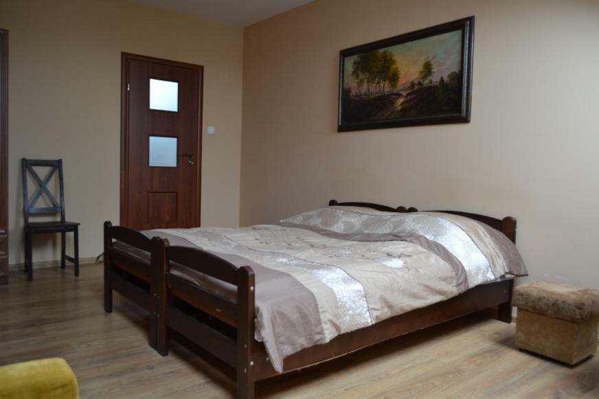 ドロヒチン Pod Katedra Bed & Breakfast エクステリア 写真